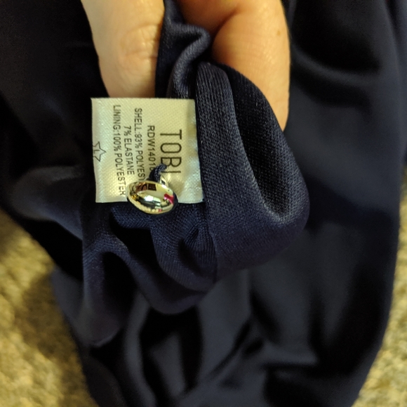 Scallop shift dress - Picture 3 of 8